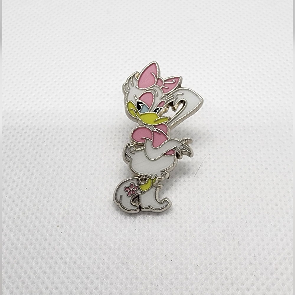 🌺‎ 5/$25 Daisy Duck In Boots Disney Trading Pin